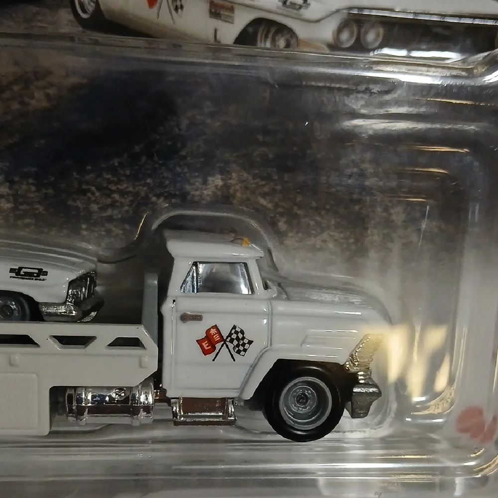 Hot Wheels PREMIUM .. DYNO DON '61 Impala and Horizon Hauler TEAM TRANSPORT Set